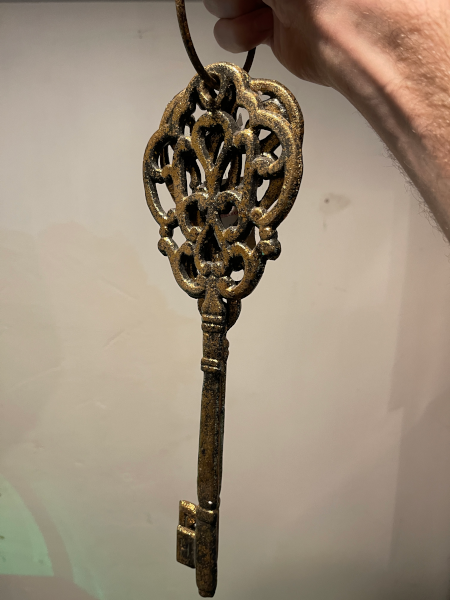 Large Key Image